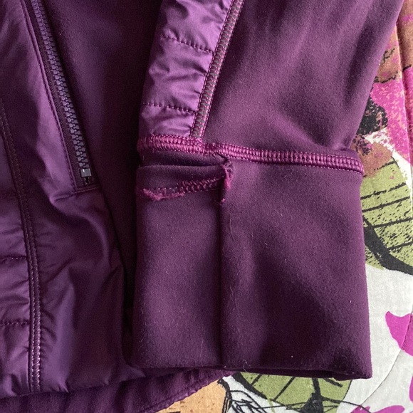 Lululemon First Mile Jacket - Picture 9 of 12